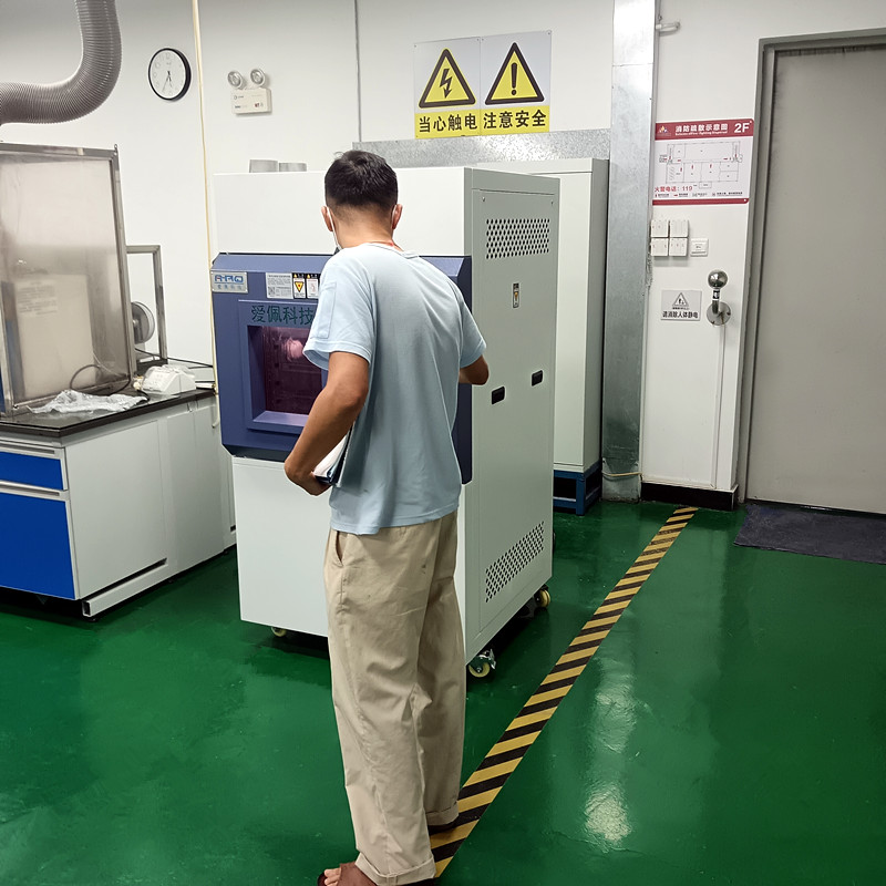 日光式碳弧燈耐候試驗機